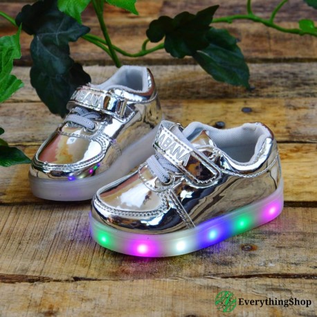 Children's casual shoes